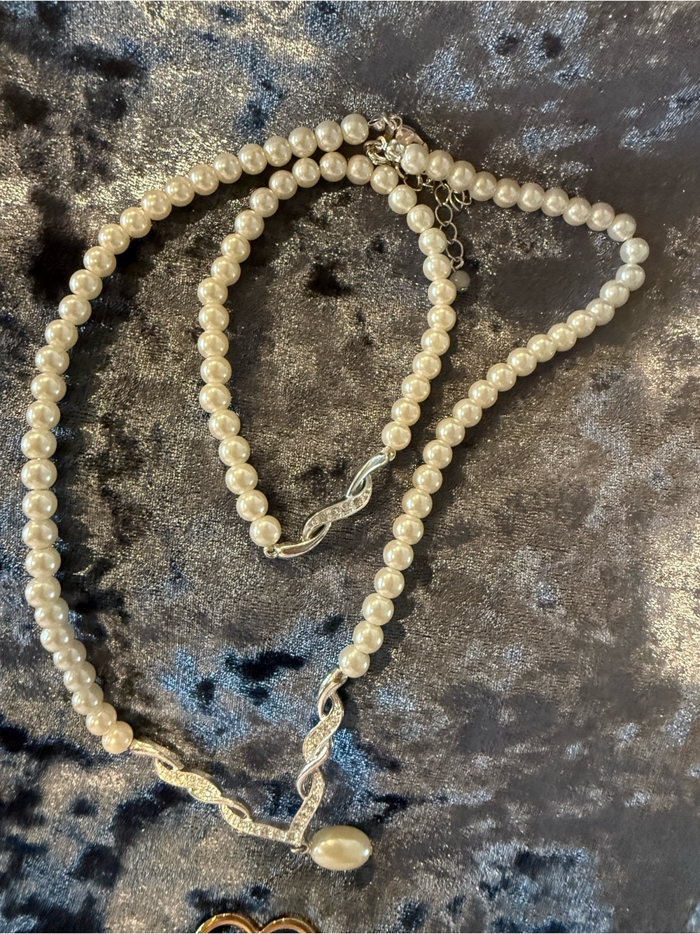 Classic Pearl Strand Necklace with Silver Accents - White